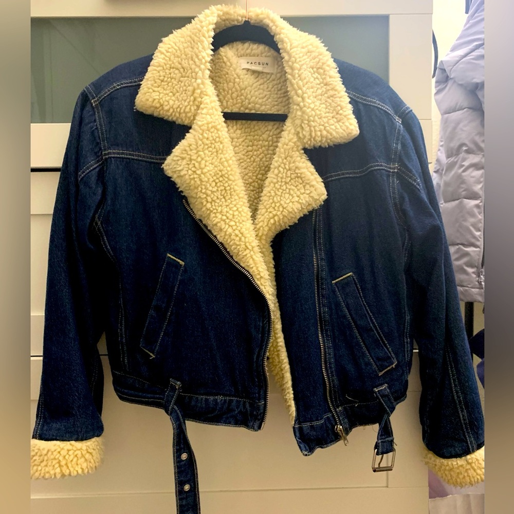 Pacsun Sherpa lined dark-blue denim jacket in xs/s